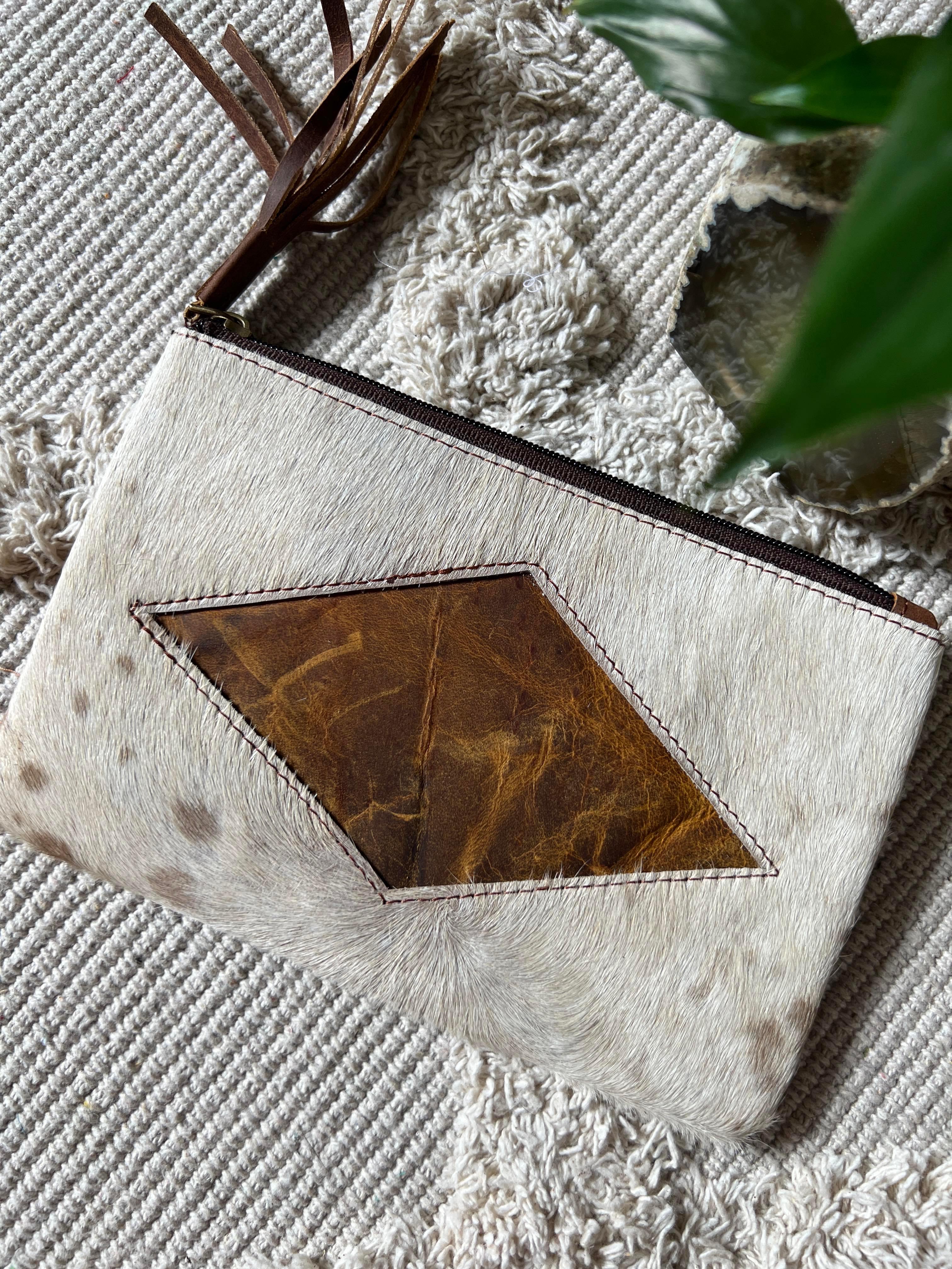 Stella Clutch - 2